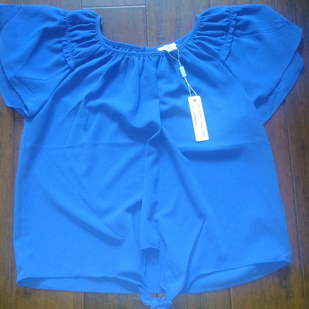 NWT SPENSE blue top with Tie Accent Size small